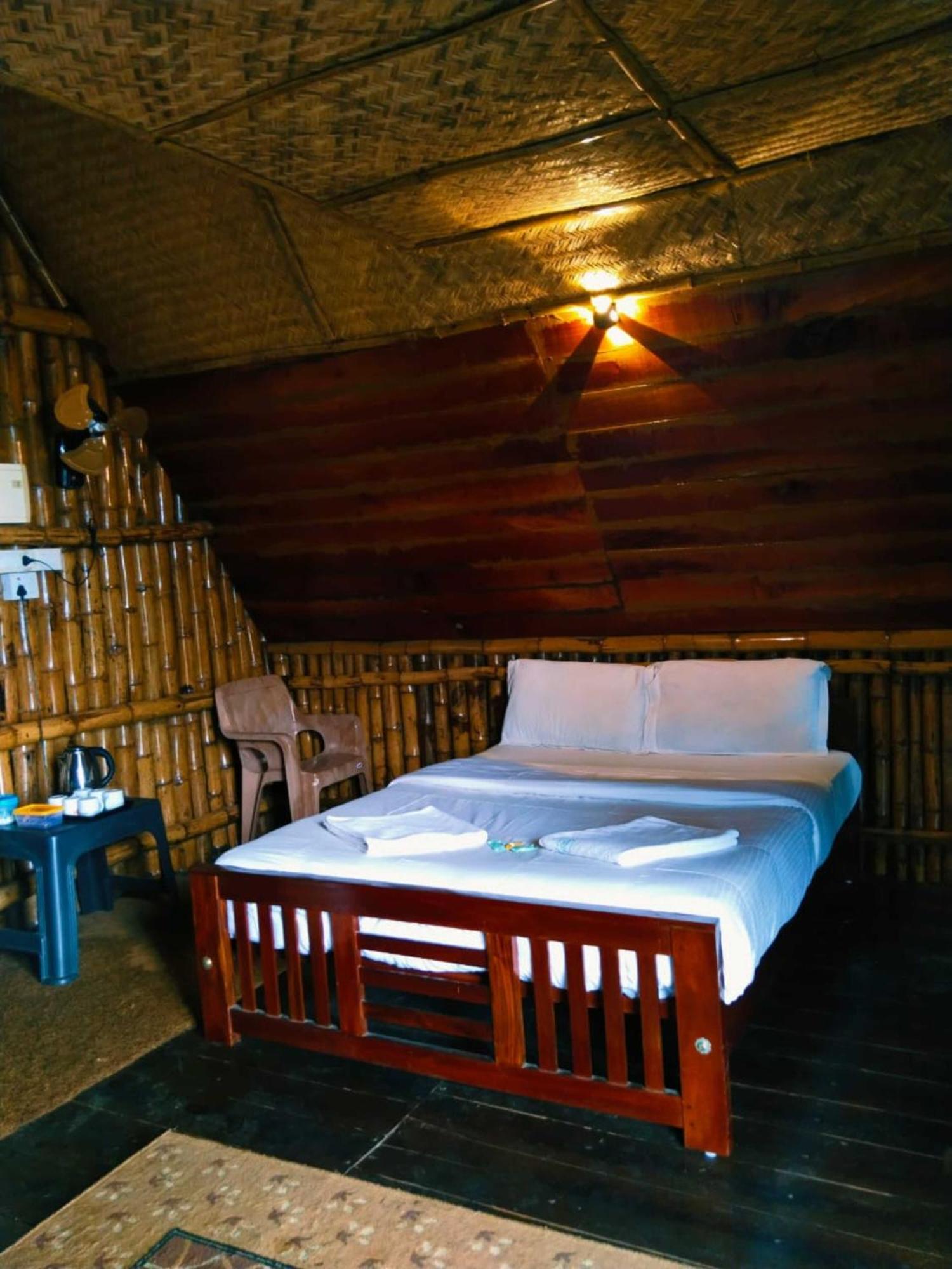 Sunset Valley Kerala Pool Resort - Serene Natural Forest Cottage Stay In Idukki With Sunrise & Sunset Panoramas, Natural Streams & Tranquil Summer Evenings Pīrmed Екстериор снимка