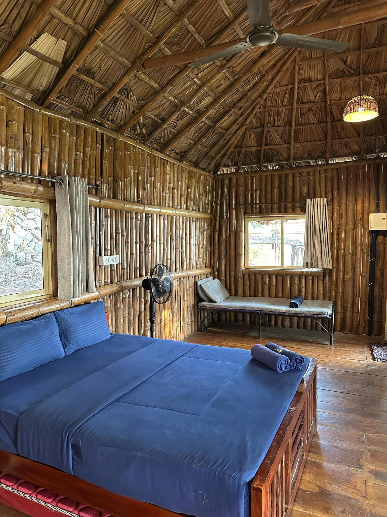 Sunset Valley Kerala Pool Resort - Serene Natural Forest Cottage Stay In Idukki With Sunrise & Sunset Panoramas, Natural Streams & Tranquil Summer Evenings Pīrmed Екстериор снимка