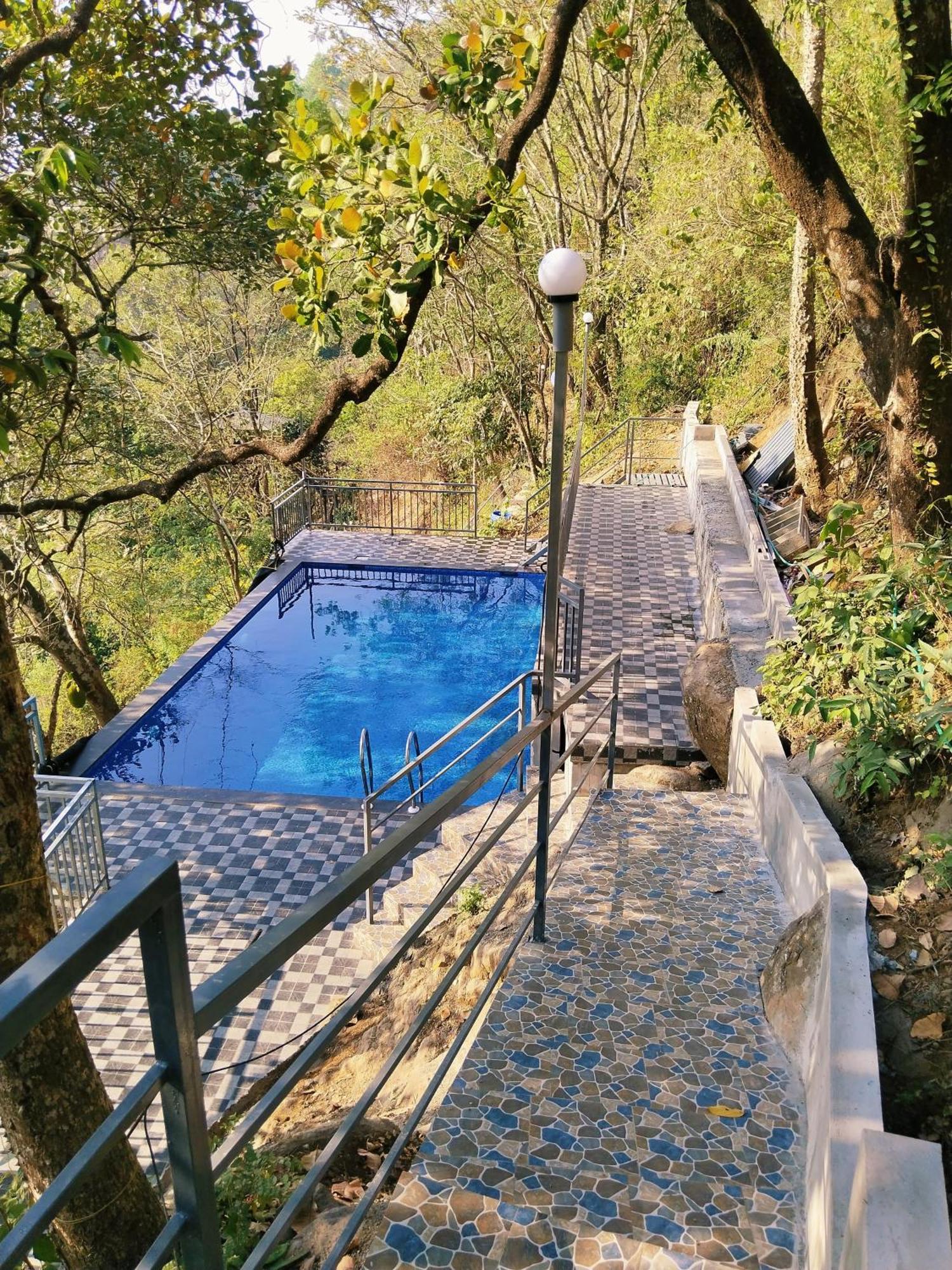 Sunset Valley Kerala Pool Resort - Serene Natural Forest Cottage Stay In Idukki With Sunrise & Sunset Panoramas, Natural Streams & Tranquil Summer Evenings Pīrmed Екстериор снимка