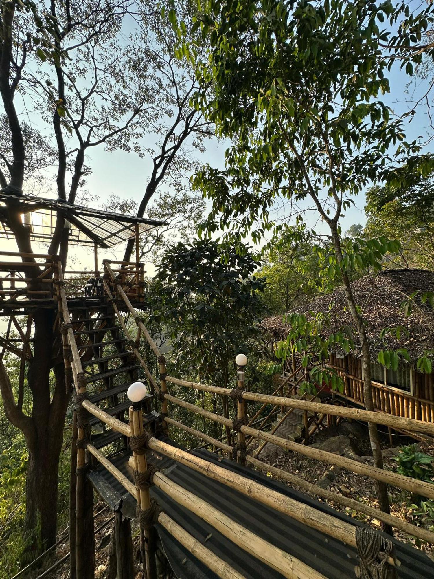 Sunset Valley Kerala Pool Resort - Serene Natural Forest Cottage Stay In Idukki With Sunrise & Sunset Panoramas, Natural Streams & Tranquil Summer Evenings Pīrmed Екстериор снимка