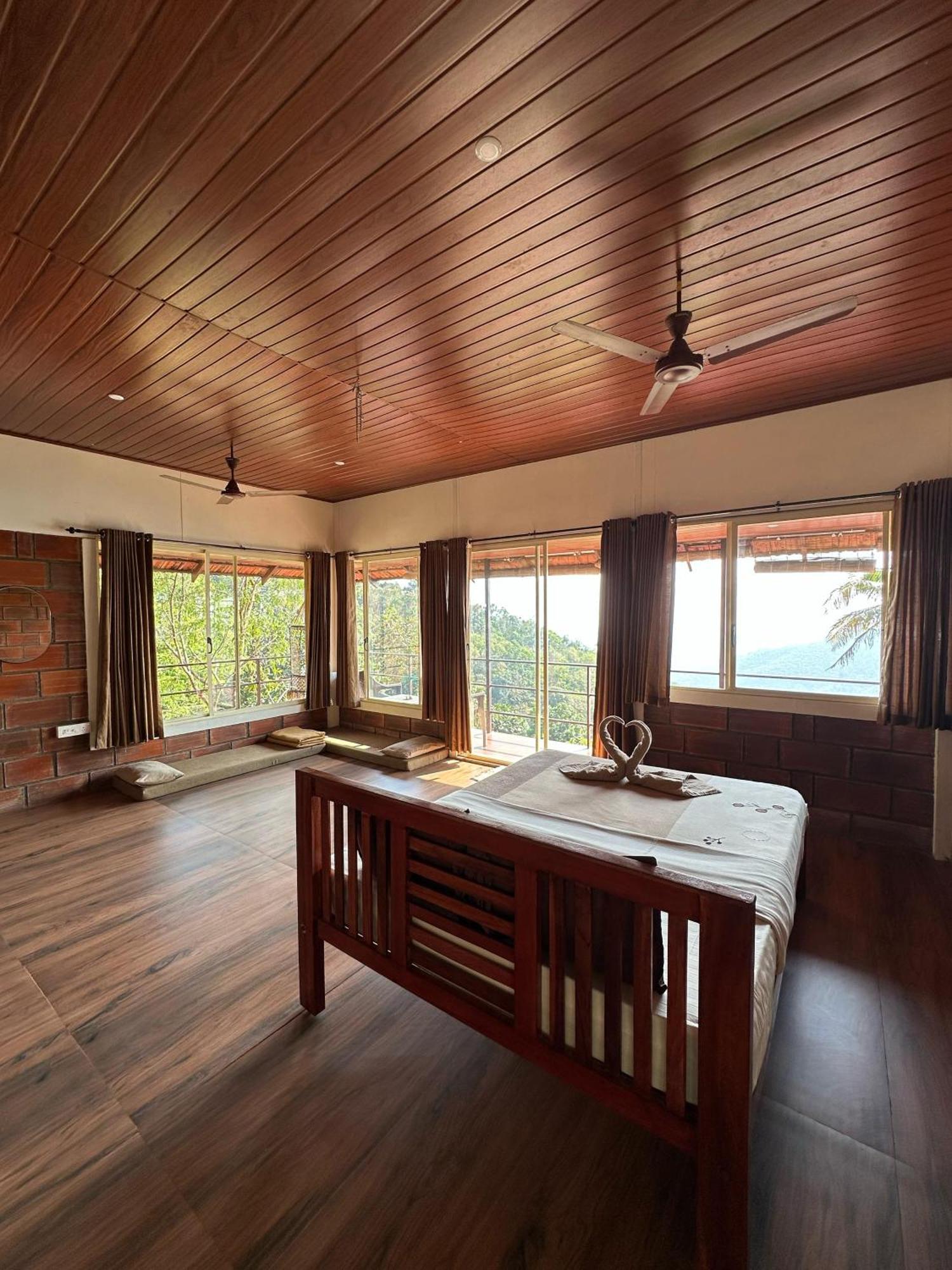 Sunset Valley Kerala Pool Resort - Serene Natural Forest Cottage Stay In Idukki With Sunrise & Sunset Panoramas, Natural Streams & Tranquil Summer Evenings Pīrmed Екстериор снимка